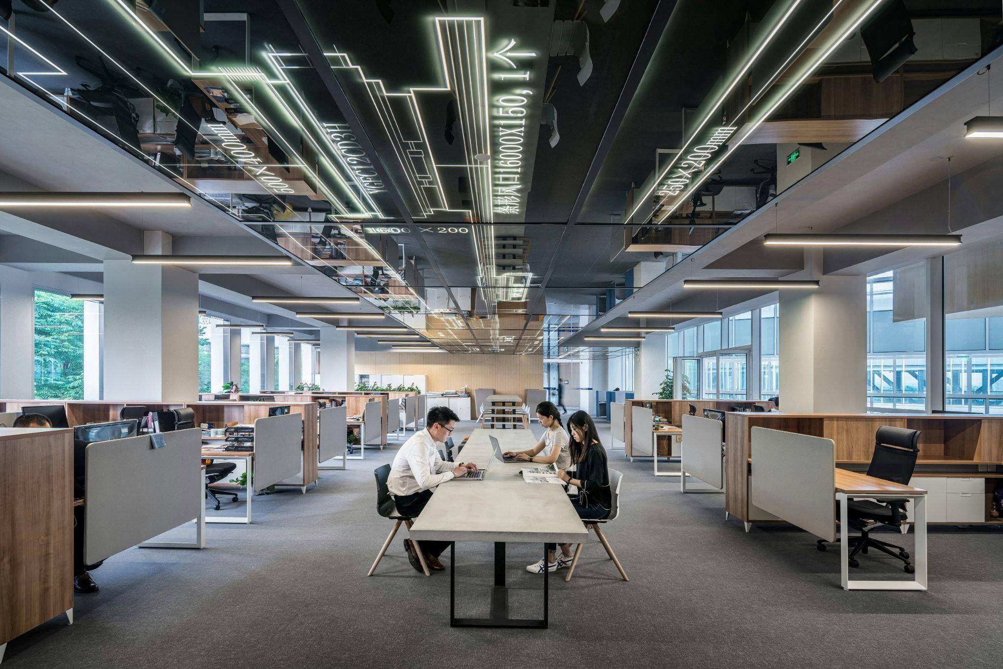 自社は当てはまる？事業部制組織を導入すべき企業とは？