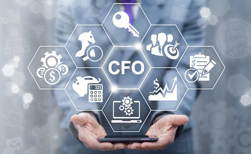 CFOの役職と業務内容を解説【CEO・COO・CMOとの違い】