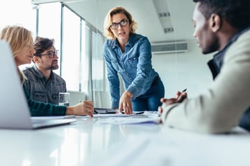 グループ経営とは？ メリットと課題､実現に必要な経営管理