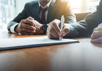 契約書管理の重要性と業務改善のポイント