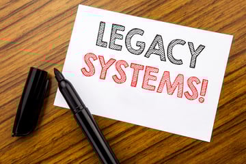 古い業務システムが与える企業への弊害とは?