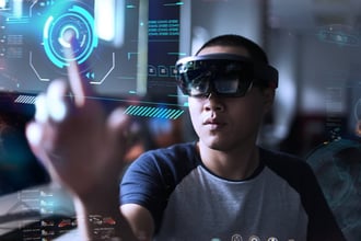 HoloLensとDynamicsで実現する予兆保全とは？