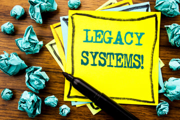 レガシーシステムの問題点とは?