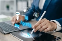 AIエージェントのオーケストレーションとは？仕組みと活用事例を徹底解説