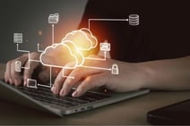 AWSサーバーの料金は高い?レンタルサーバーとの違いを比較!メリット・デメリットを解説