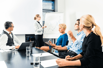 ローコード開発導入ガイド:大企業が成功するための戦略と実践ステップ