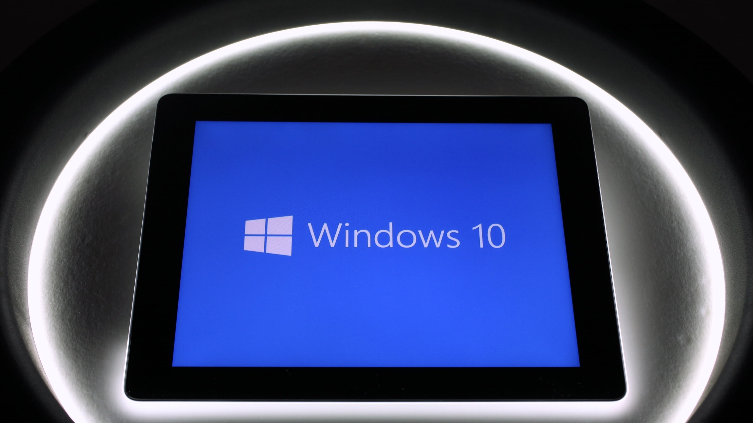 Windows10のマルチディスプレイで仮想デスクトップを利用する方法