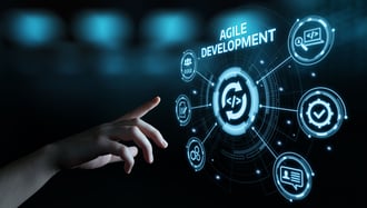 アジャイル開発とは？ プロジェクト成功のための研修サービスも紹介