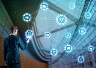 ビーコンとスマートフォンを活用した社員の位置取得で企業はどのようなメリットがあるのか