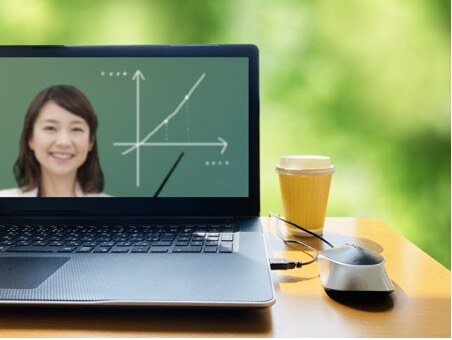 教育社会問題を解決に導く教育DXの例