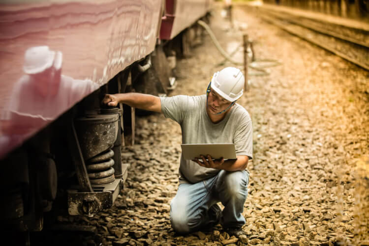 Examples of using IoT for equipment management at railway companies