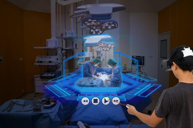 What is the use of AR/VR in the medical field?  Also explains “HoloLens”