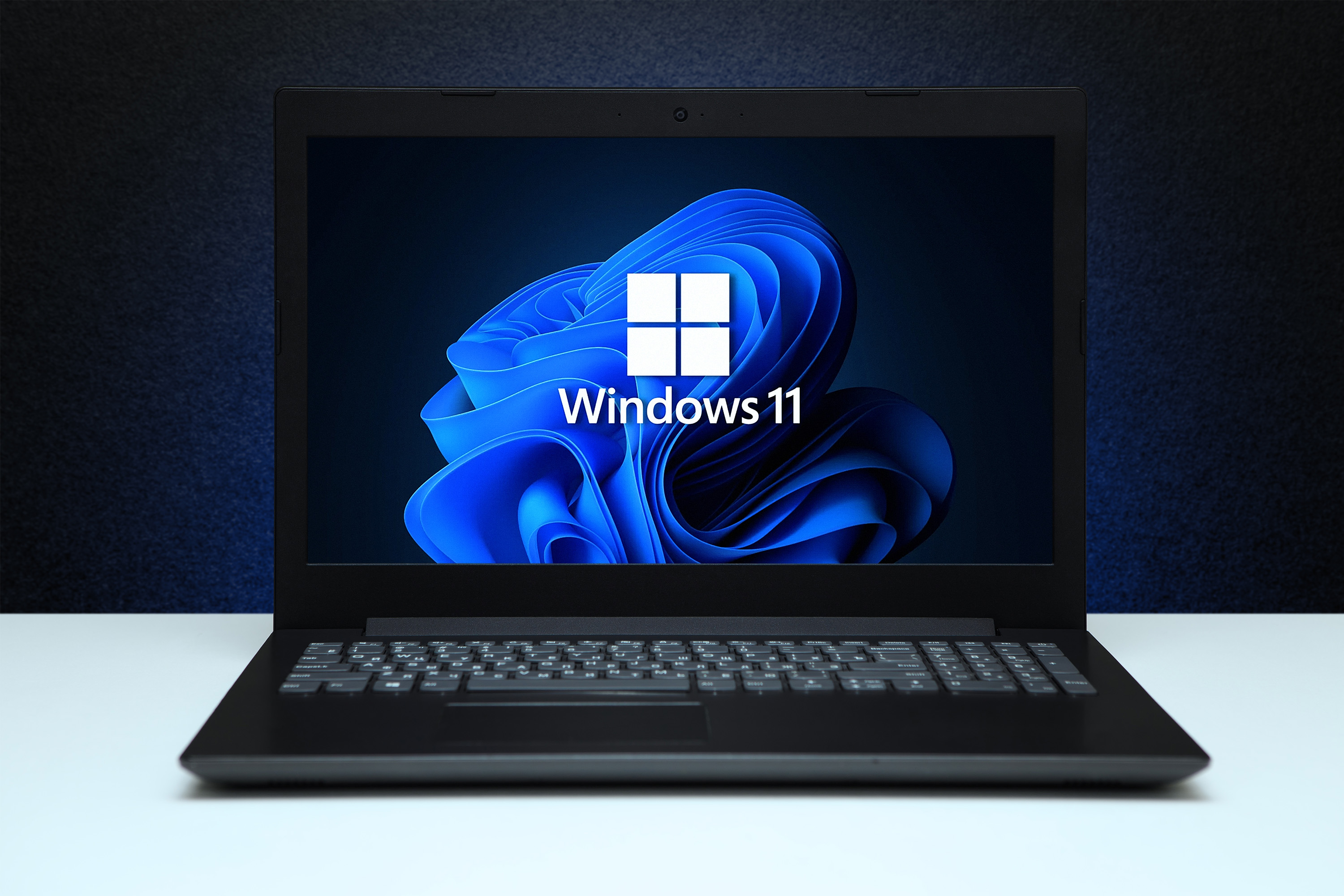 Windows 11のメリットとは? アップグレード時の注意点や端末管理の方法