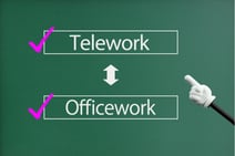 ハイブリッドワークとは？メリット・デメリットと成功させるポイント