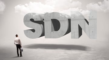 SDN(Software-Defined Networking)とは?SD-WANとの違いやメリットを解説