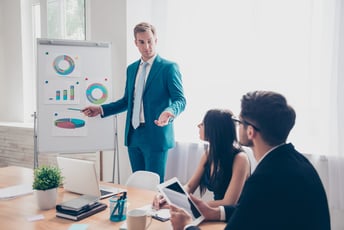 営業業務効率化の必要性とは?その方法やおすすめのツールを紹介