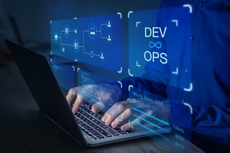 DevOpsとは？アジャイル開発との違いや開発プロセスを徹底解説