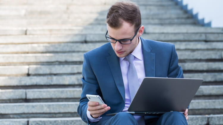 SFA／CRMを現場が使える仕組みにする方法とは