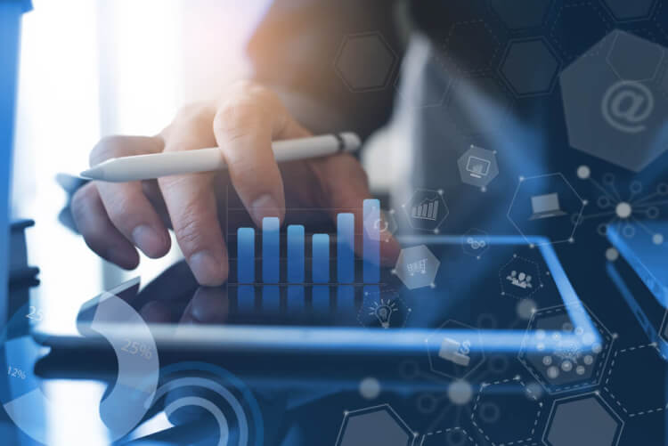 BIとAIの違いとは。BIツールの代表的な機能について解説