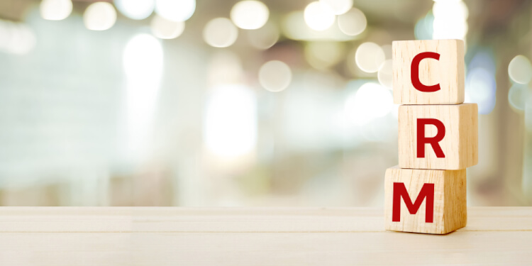 CRMを活用したマーケティング戦略とは