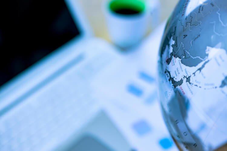 企業の海外進出のトレンドと背景