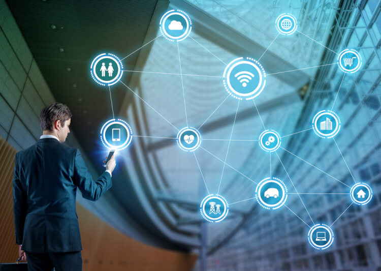 ビーコンとスマートフォンを活用した社員の位置取得で企業はどのようなメリットがあるのか